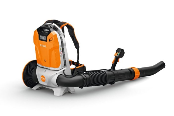 AKU Foukač STIHL BGA 300