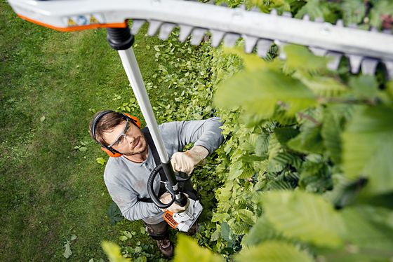 Prodloužené zahradní nůžky STIHL HL 94 C-E