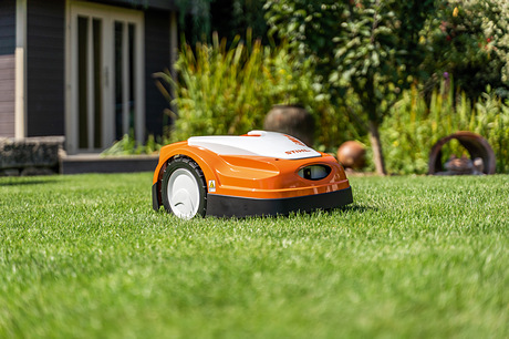 Robotická sekačka STIHL RMI 422 PC