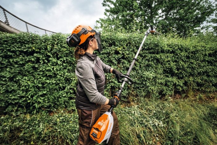AKU teleskopické nůžky STIHL HLA 140