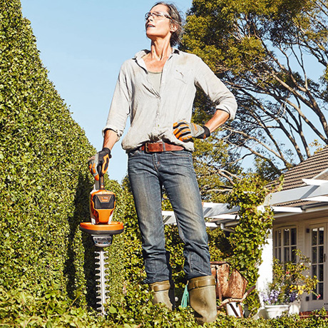 AKU zahradní nůžky STIHL HSA 56