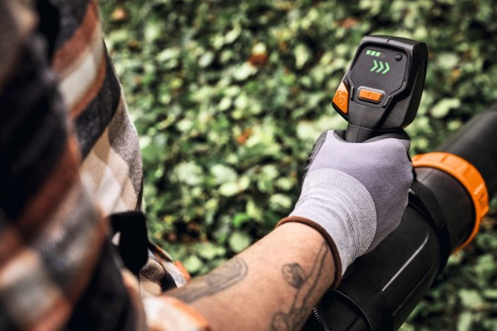 Akumulátorový foukač STIHL BRA 280 B