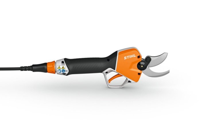 AKUMULÁTOROVÉ NŮŽKY NA VĚTVE STIHL ASA 140