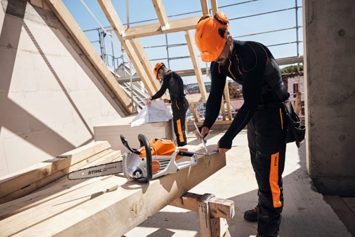 AKU pila STIHL MSA 200 C-B