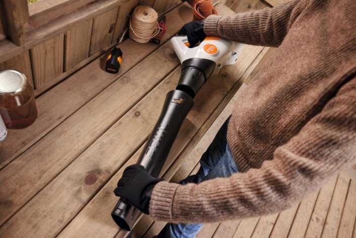 AKUMULÁTOROVÝ FUKAR STIHL BGA 30