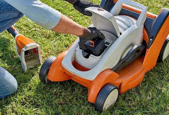 AKU sekačka STIHL RMA 339 C