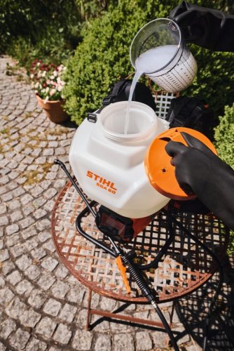Akumulátorový postřikovač STIHL SGA 60