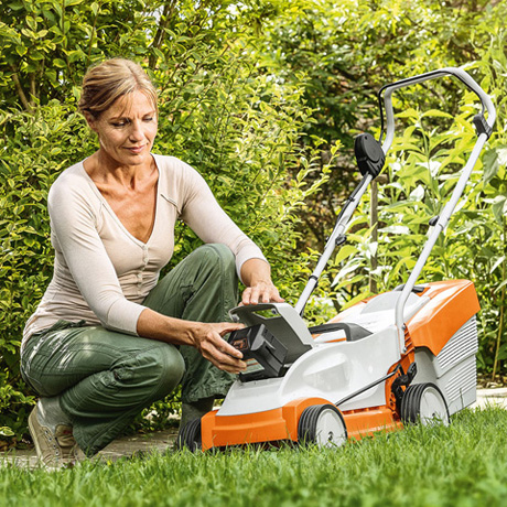 AKU sekačka STIHL RMA 235 