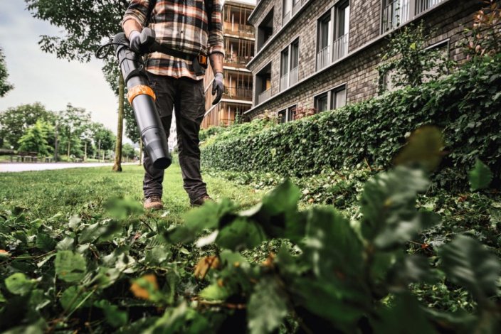 Akumulátorový foukač STIHL BRA 280 B