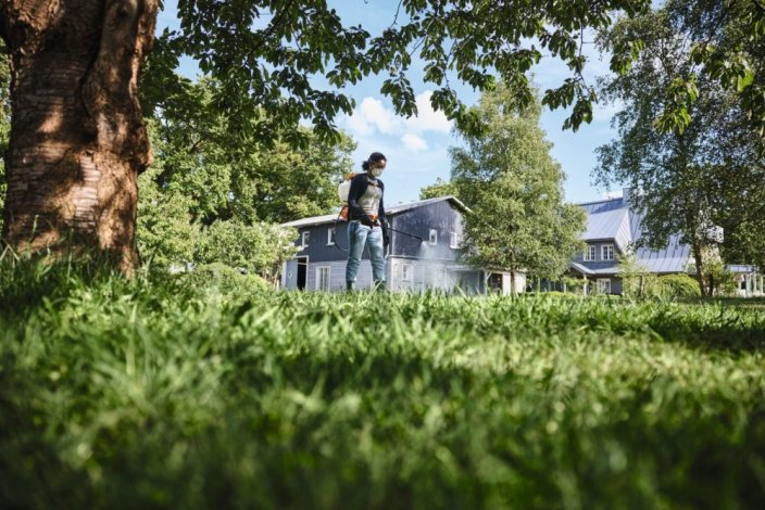 Akumulátorový postřikovač STIHL SGA 60