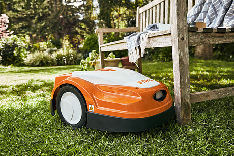 Robotická sekačka STIHL RMI 422