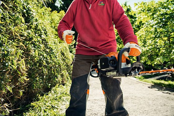 Benzínové zahradní nůžky STIHL HS 82 R