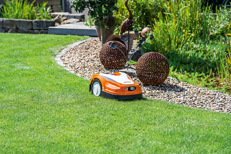 Robotická sekačka STIHL RMI 422 PC