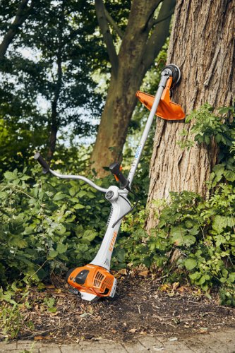 KŘOVINOŘEZ STIHL FS 561 C-EM
