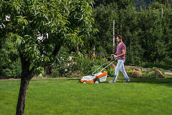 AKU sekačka STIHL RMA 235 