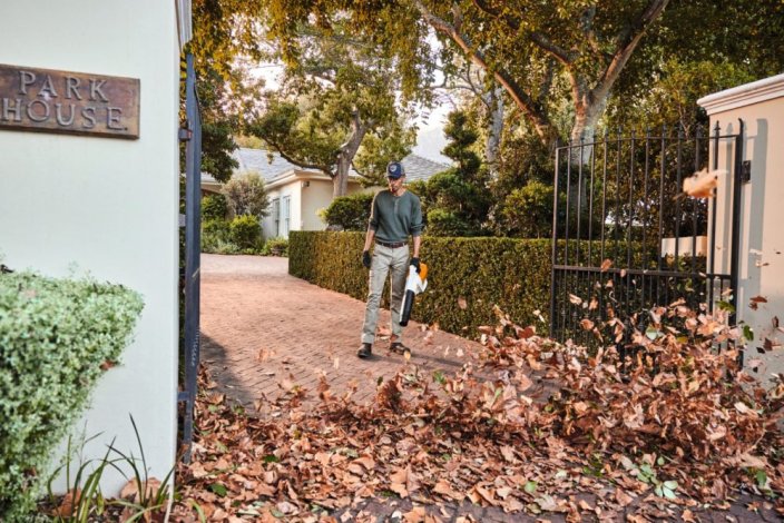 AKU Foukač STIHL BGA 160