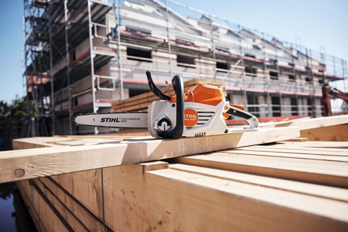 AKU pila STIHL MSA 200 C-B
