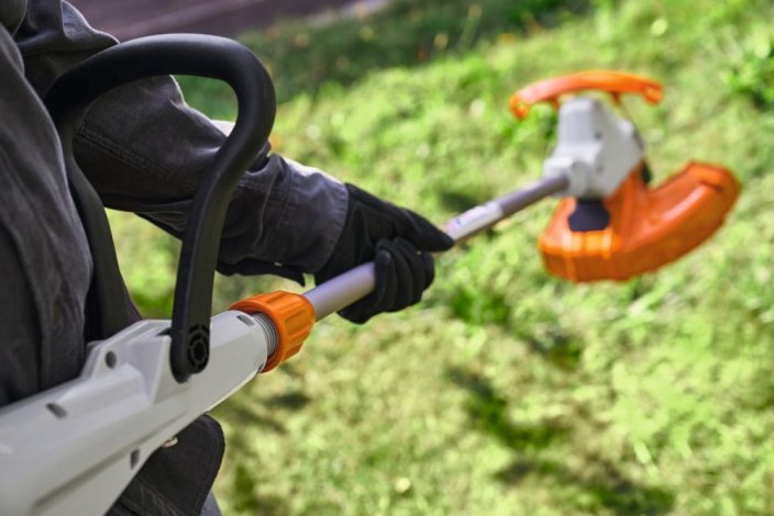 AKU vyžínač STIHL FSA 50 SET