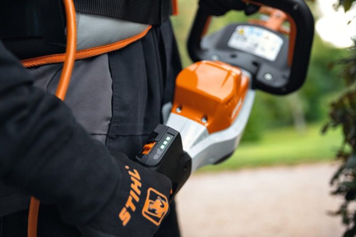 AKU nůžky STIHL HSA 130 R