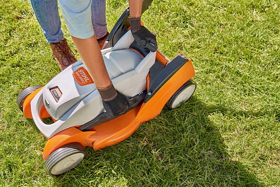 AKU sekačka STIHL RMA 339 C
