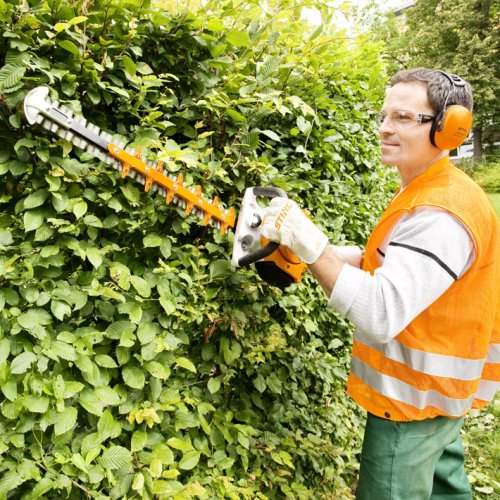 Benzínové zahradní nůžky STIHL HS 56 C-E